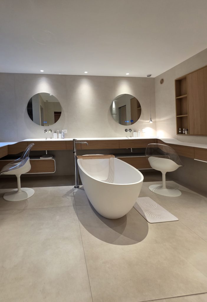 salle de bain corian et bois